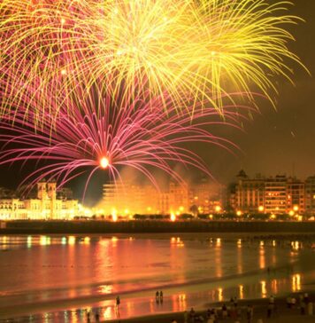 Espagne : une cinquantaine de blessés après un accident pyrotechnique Espagne : une cinquantaine de blessés après un accident pyrotechnique